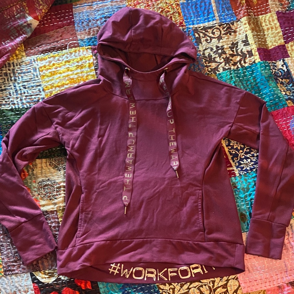 3/$10 Jessica Simpson Burgundy Hoodie small